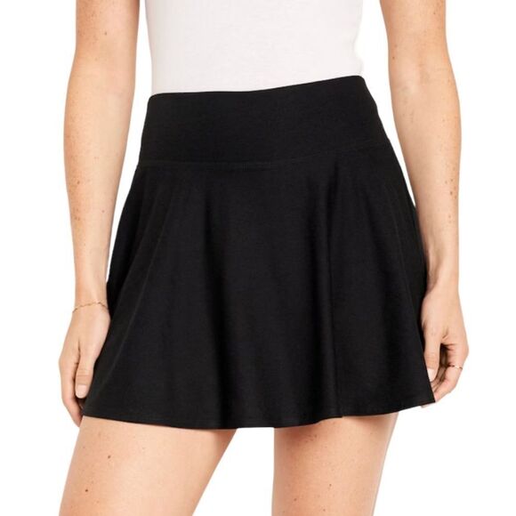 Old Navy Pants - 🆕Old Navy Active Black Extra High Rise Cloud+ Skort